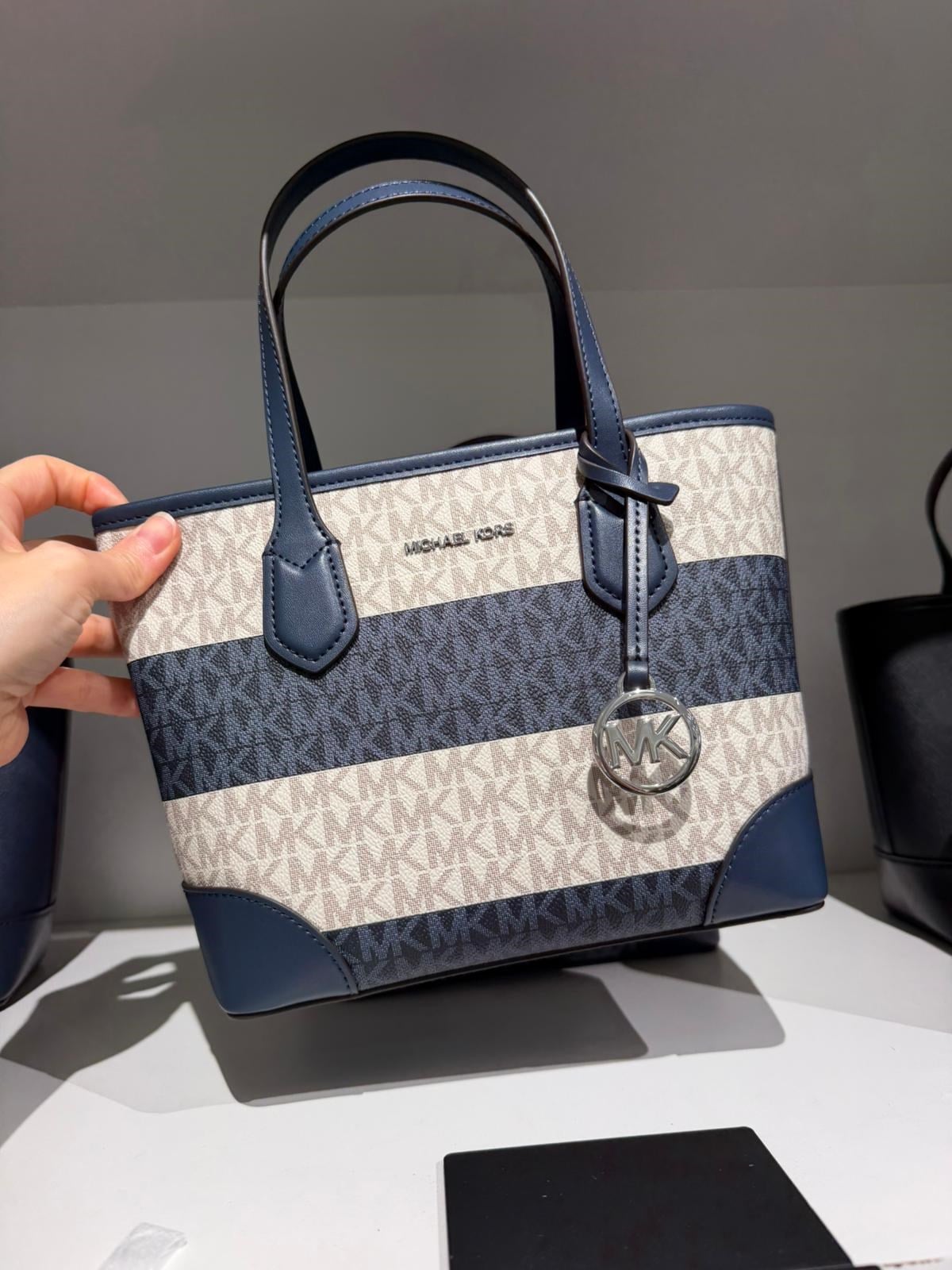 Micheal Kors Eva Çanta
