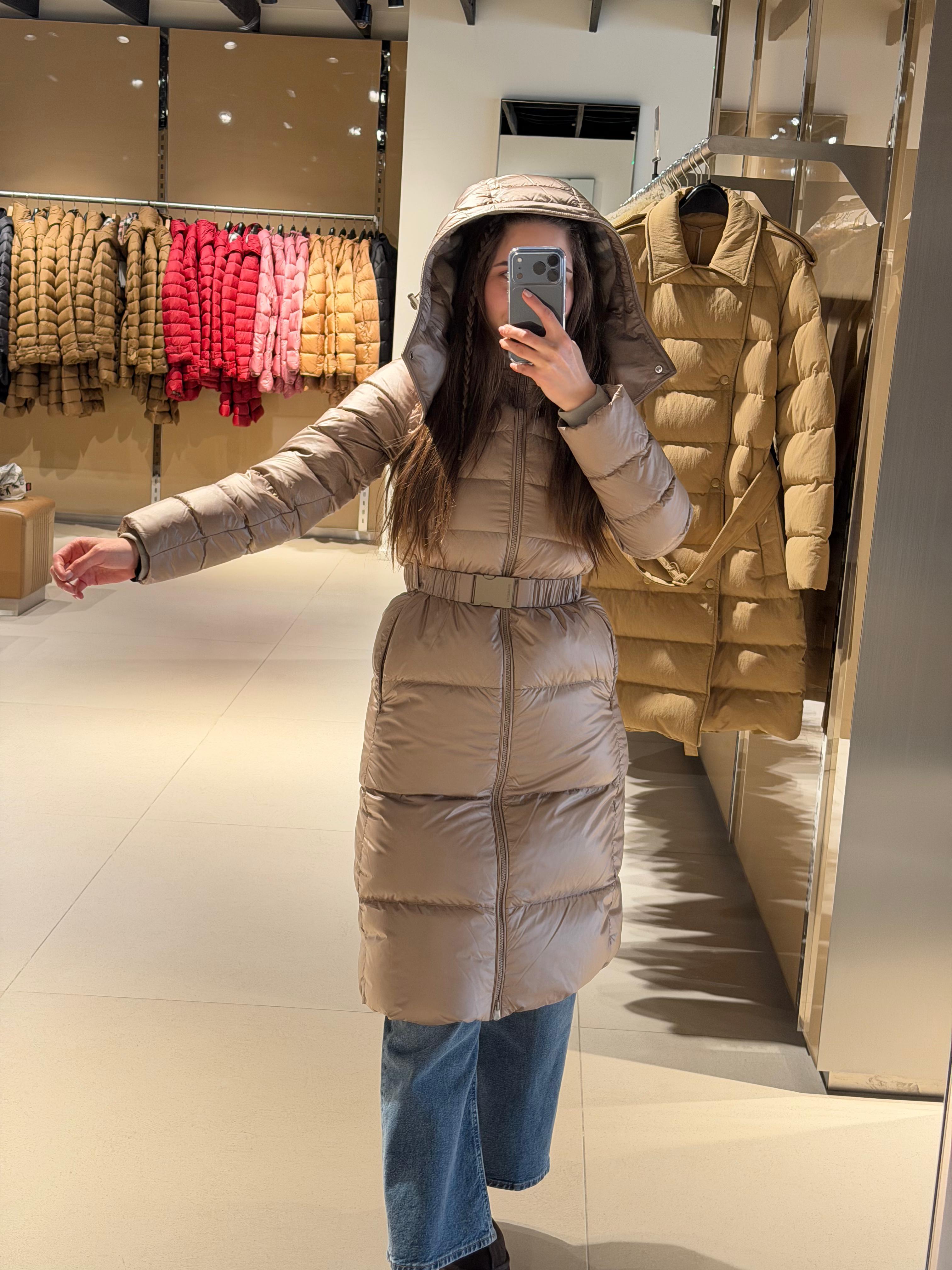 Burberry Kaz Tüyü Mont