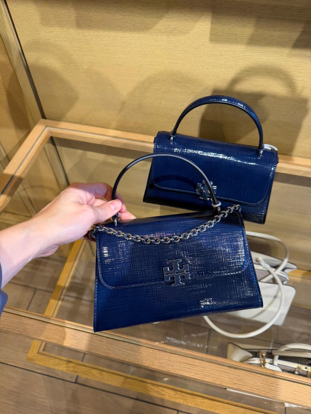Tory Burch Kulplu Britten Çanta