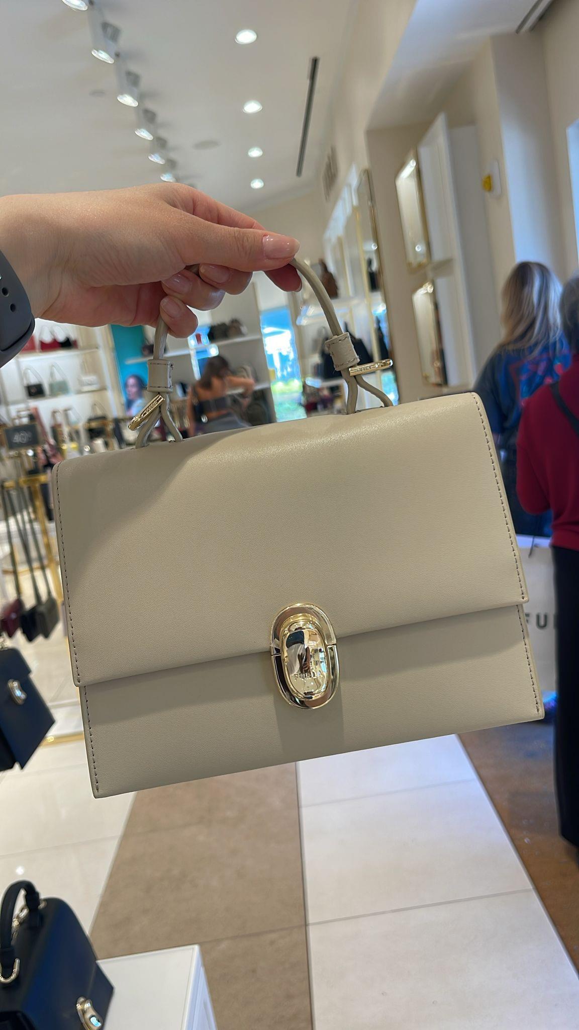 Furla Üstten Kulplu Çanta