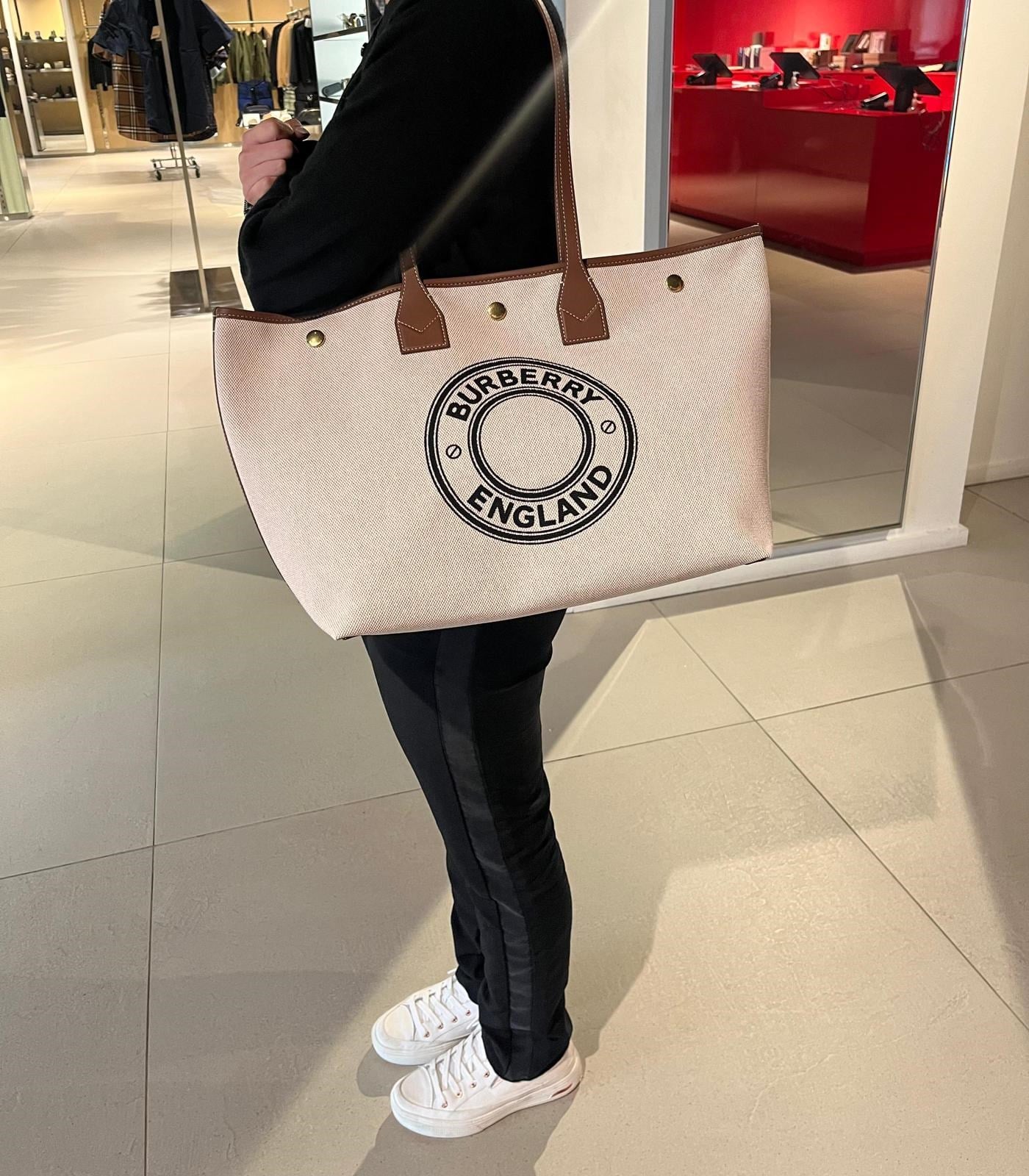Burberry Tote Çanta