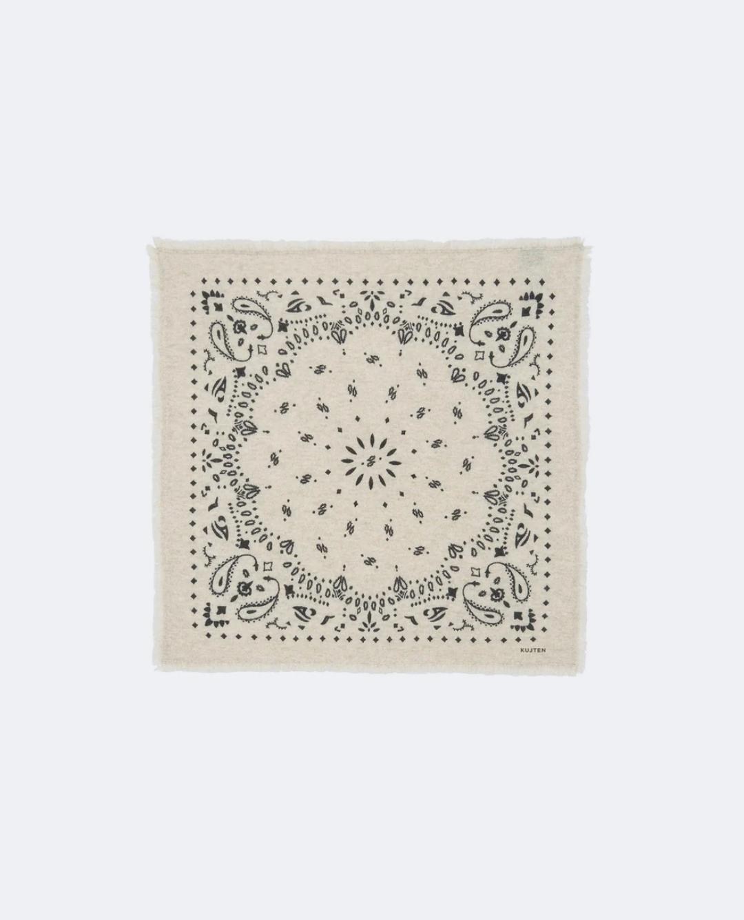 KUJTEN Small Bandana Hachi Oat White