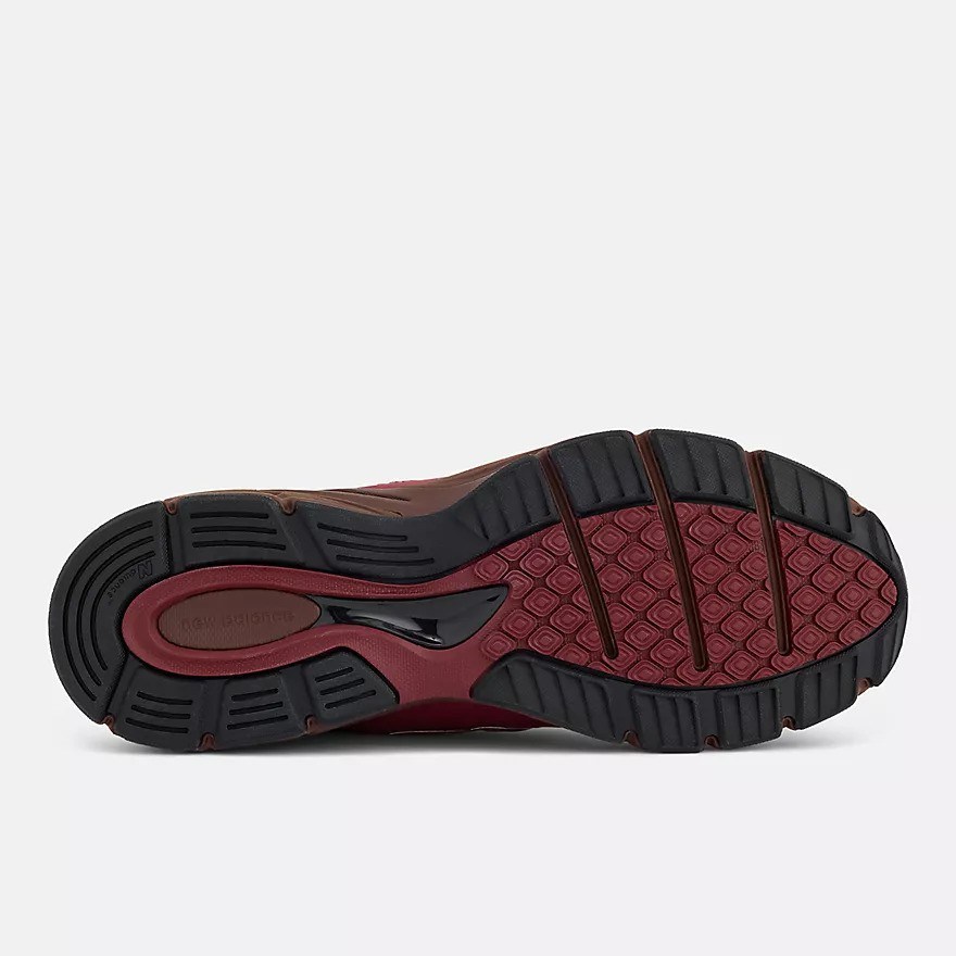 New Balance Made in USA 990v4  Monarch burgundy with pumpernickel and black