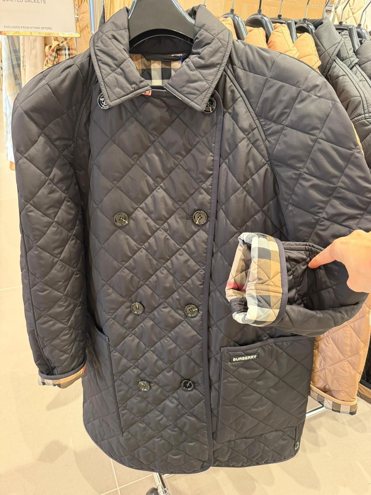 Burberry Uzun Quilted Mont