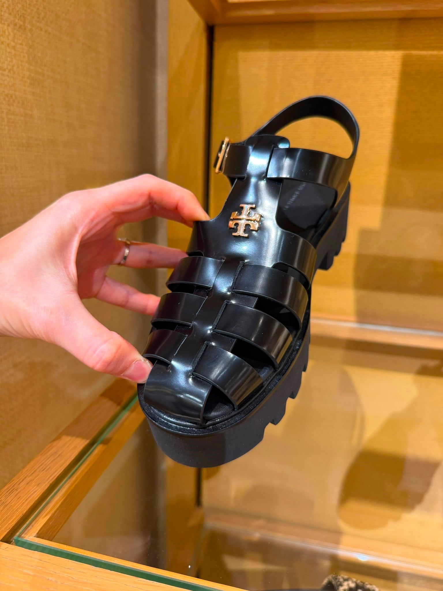 Tory Burch Sandalet