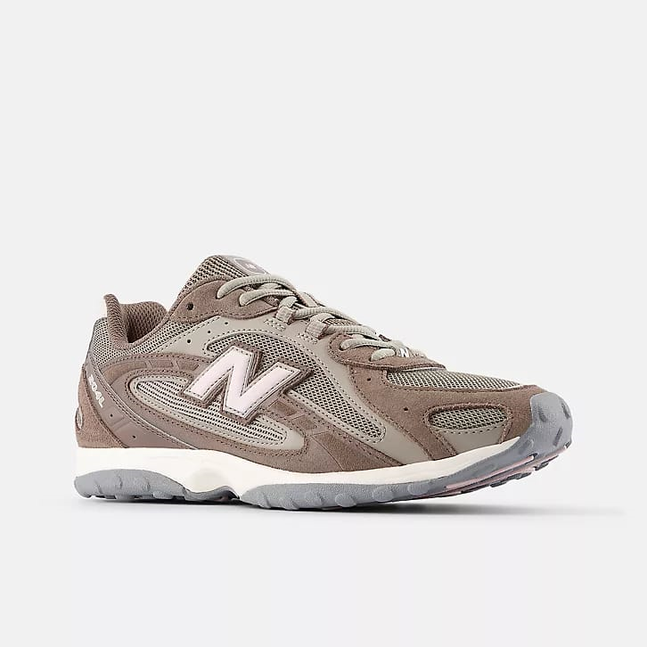 New Balance 204L Cortado With Stone Pink Sneakers