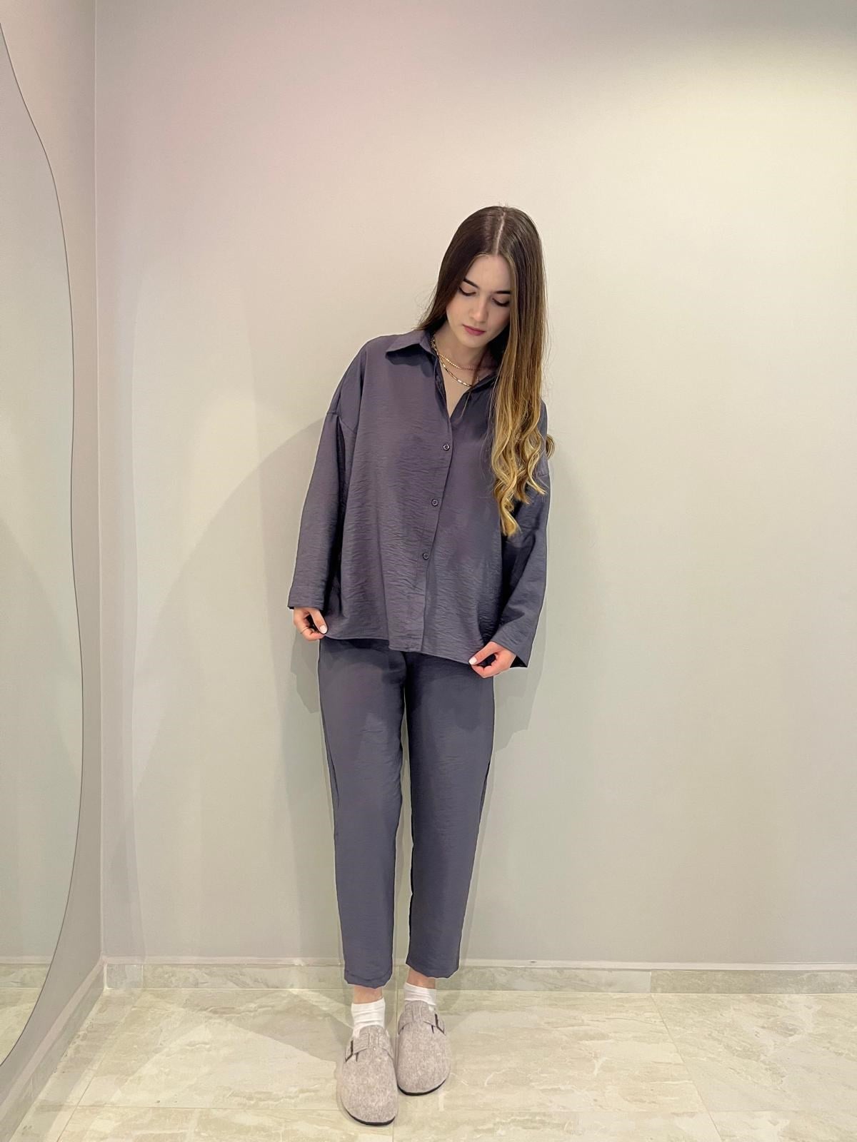 Antrasit Önü Düğmeli Gömlek Beli Lastikli Pantolon Takım