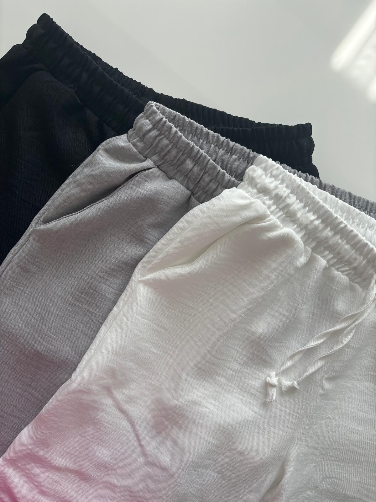 Beyaz Beli Lastikli Pantolon