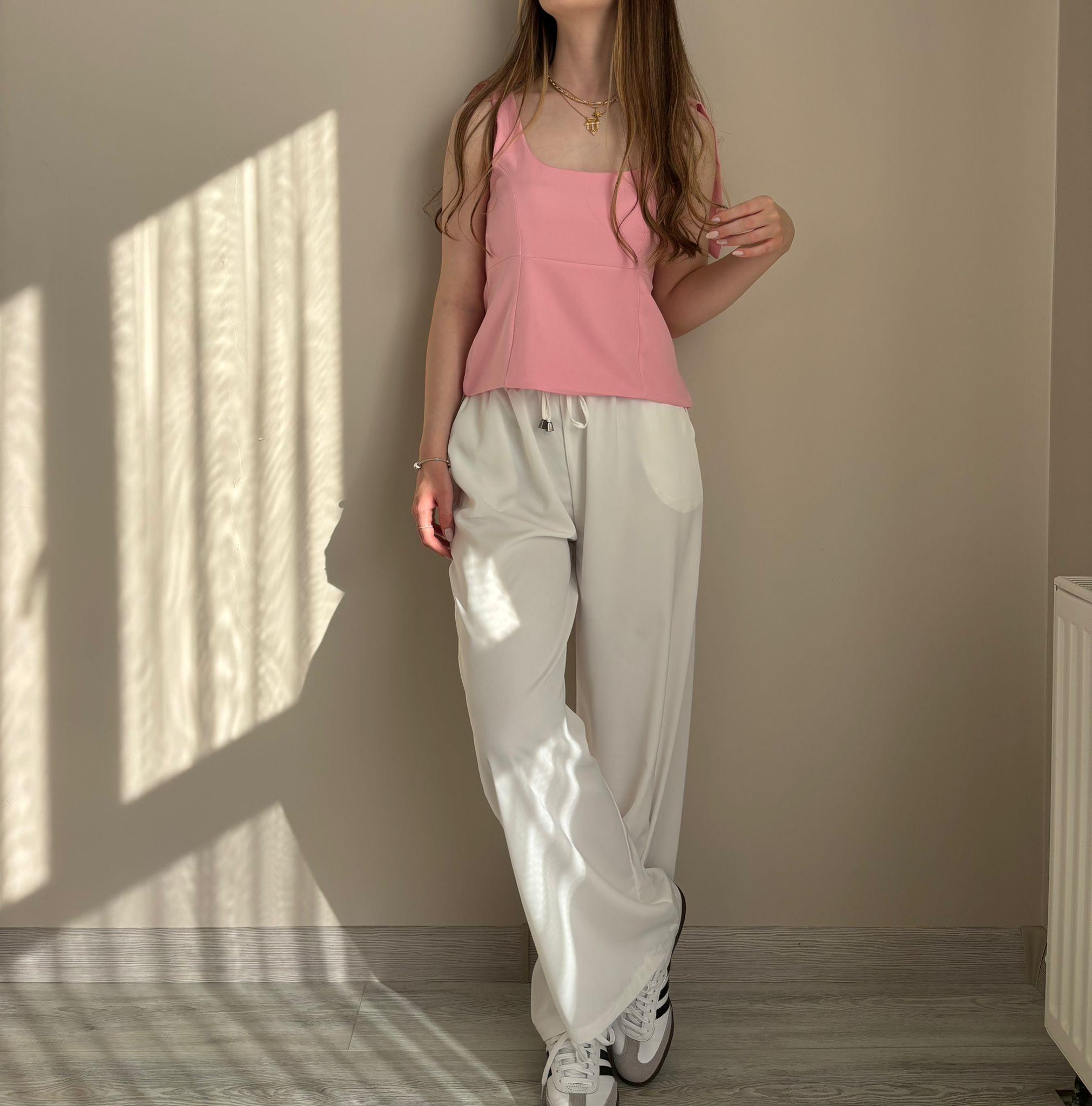 Fiyonk Detaylı Pembe Bluz