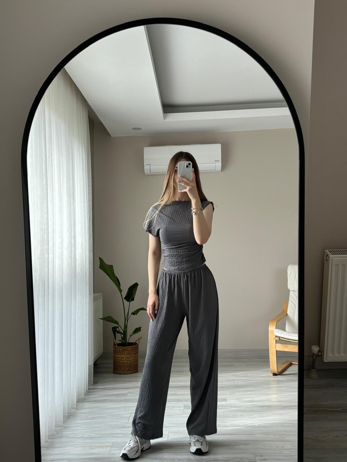 füme asimetrik bluz pantolon takım