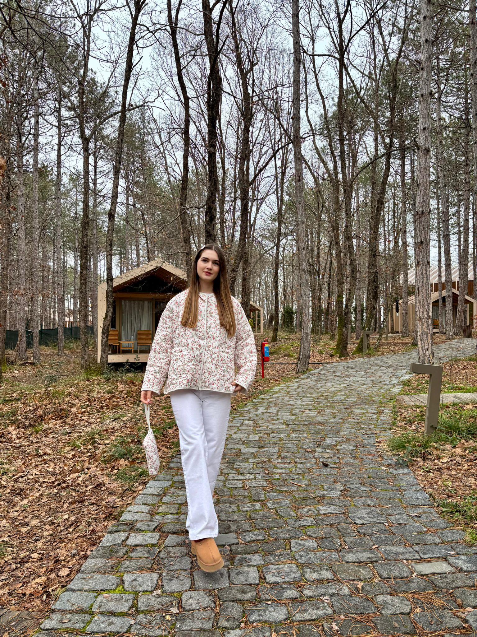 Kırmızı Çiçekli Oversize Kapitone Ceket