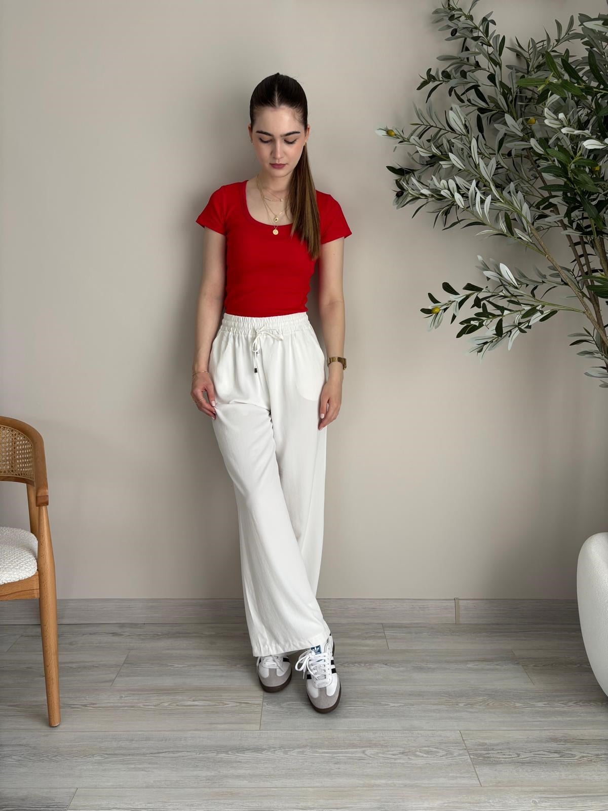 Kırmızı U Yaka %100 Pamuklu Likralı Kısa Kollu Basic Body