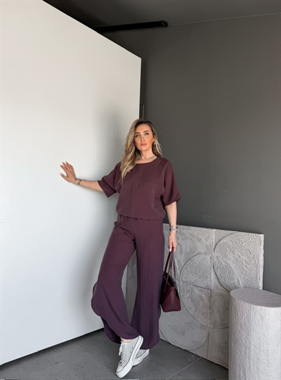 Bordo Yırtmaç Detaylı Beli Büzgülü Takım