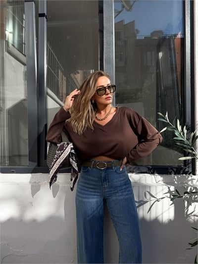 Kahve V Yaka Model Uzun Kollu Tshirt