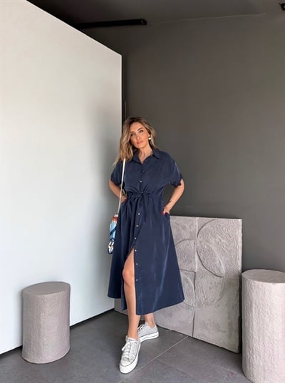 Lacivert Taşlanmış Kolları Nakışlı Elbise