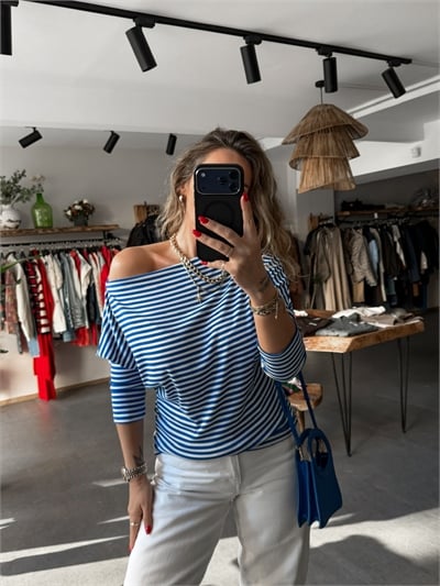 Mavi Çizgili Düşük Omuzlu Tshirt