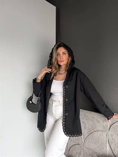 Siyah Fisto Şeritli Kapşonlu Trençkot