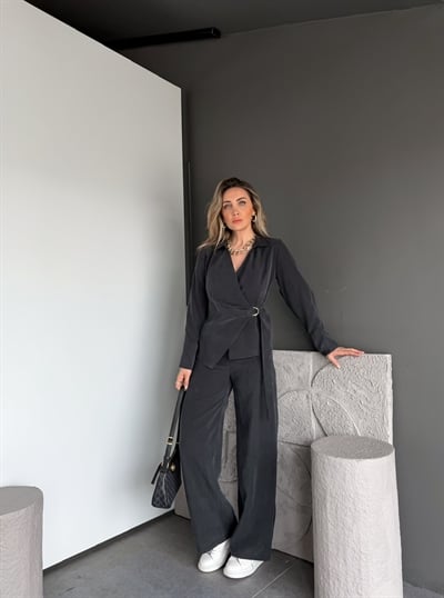 Siyah Kruvaze Tokalı Tensel Takım