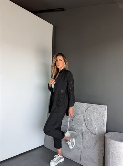 Siyah Tensel Nakışlı Gömlekli Takım