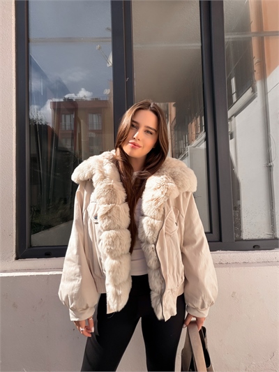 Taş Kürklü Beli Lastikli Premium Mont