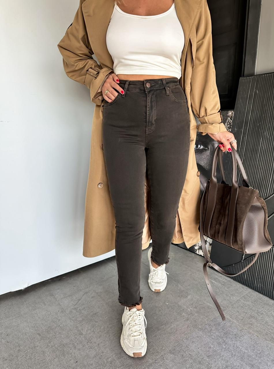 Kahve Likralı Slim Fit Premium Jean
