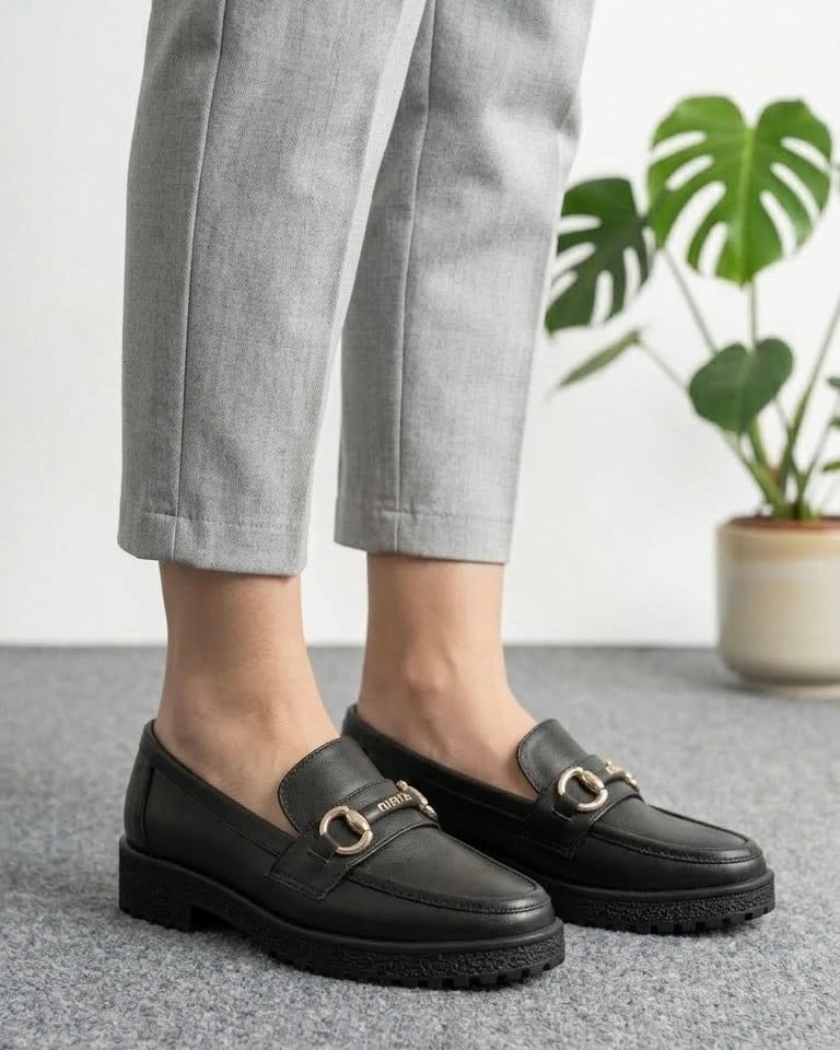 Kadın Tokalı Klasik Loafer Ayakkabı - Siyah