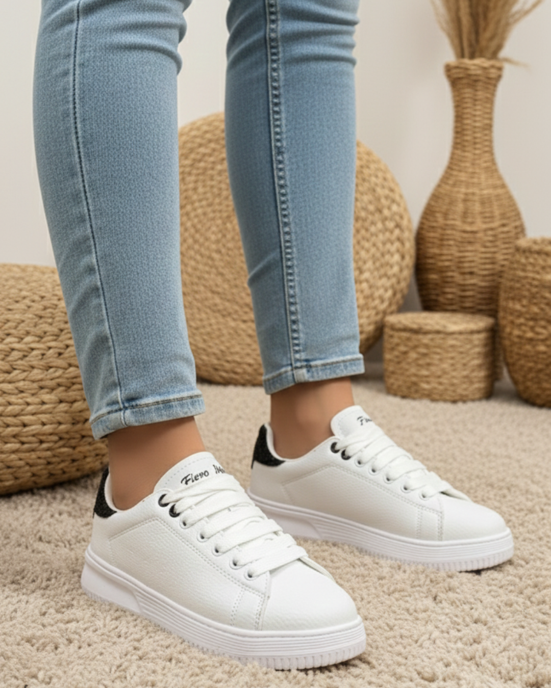 Unisex Ortopedik Rahat Spor Ayakkabı - Beyaz Siyah Taşlı