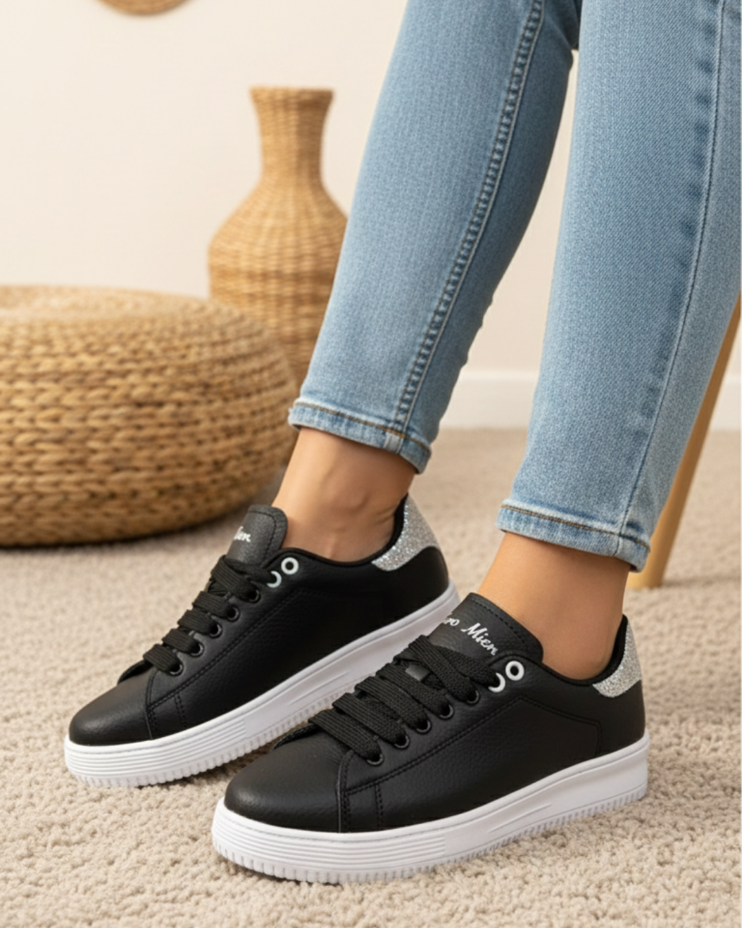 Unisex Ortopedik Rahat Spor Ayakkabı - Siyah Beyaz Taşlı