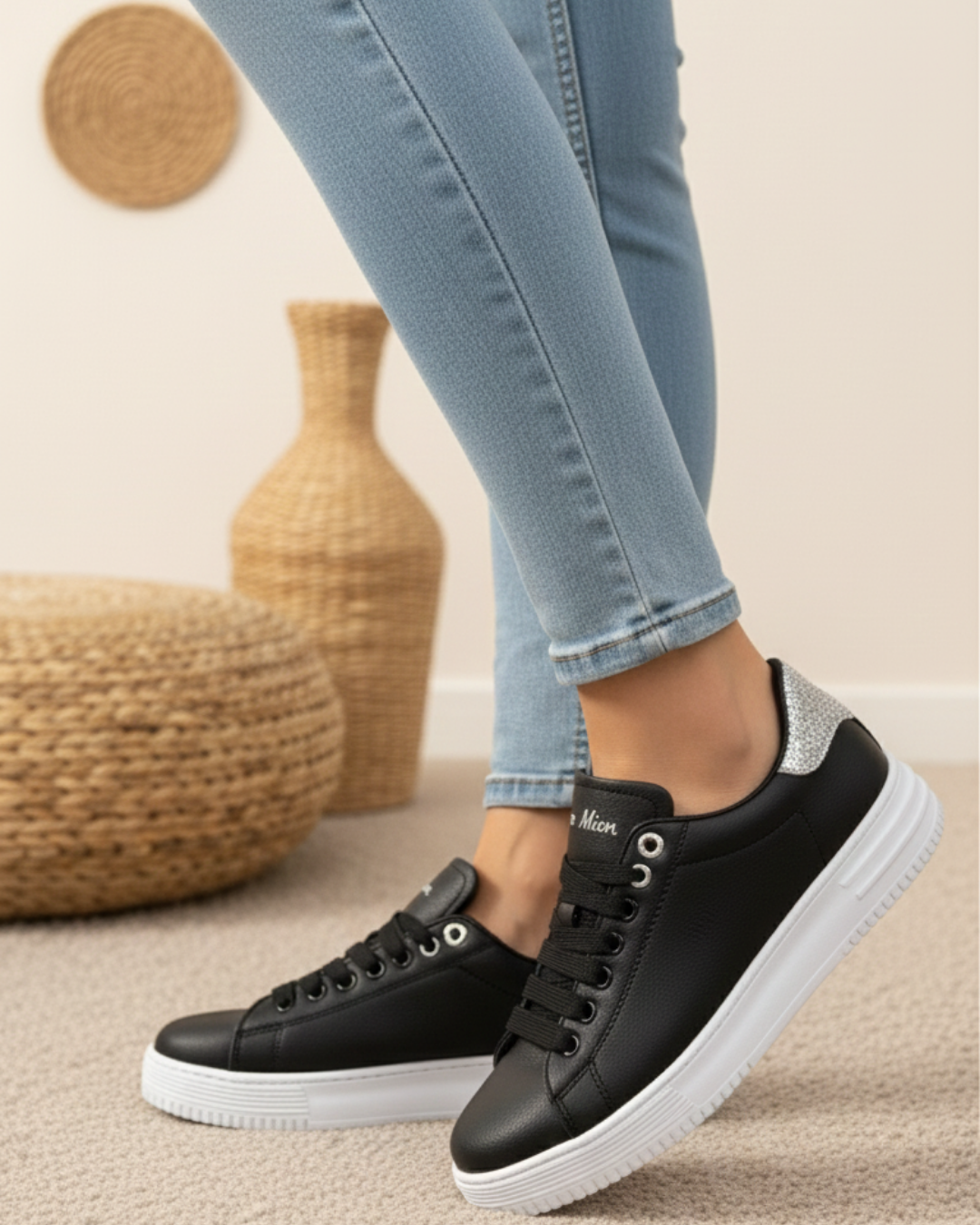 Unisex Ortopedik Rahat Spor Ayakkabı - Siyah Beyaz Taşlı
