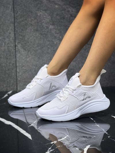 Bağcıklı Unisex Çocuk Spor Ayakkabısı-Beyaz