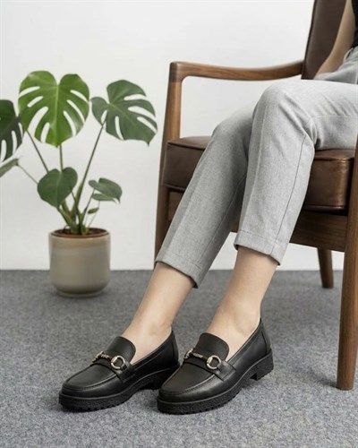 Kadın Tokalı Klasik Loafer Ayakkabı - Siyah