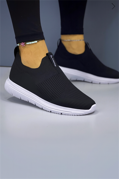 Unisex Ortopedik Bağcıksız Triko Spor Ayakkabı-Siyah-Beyaz