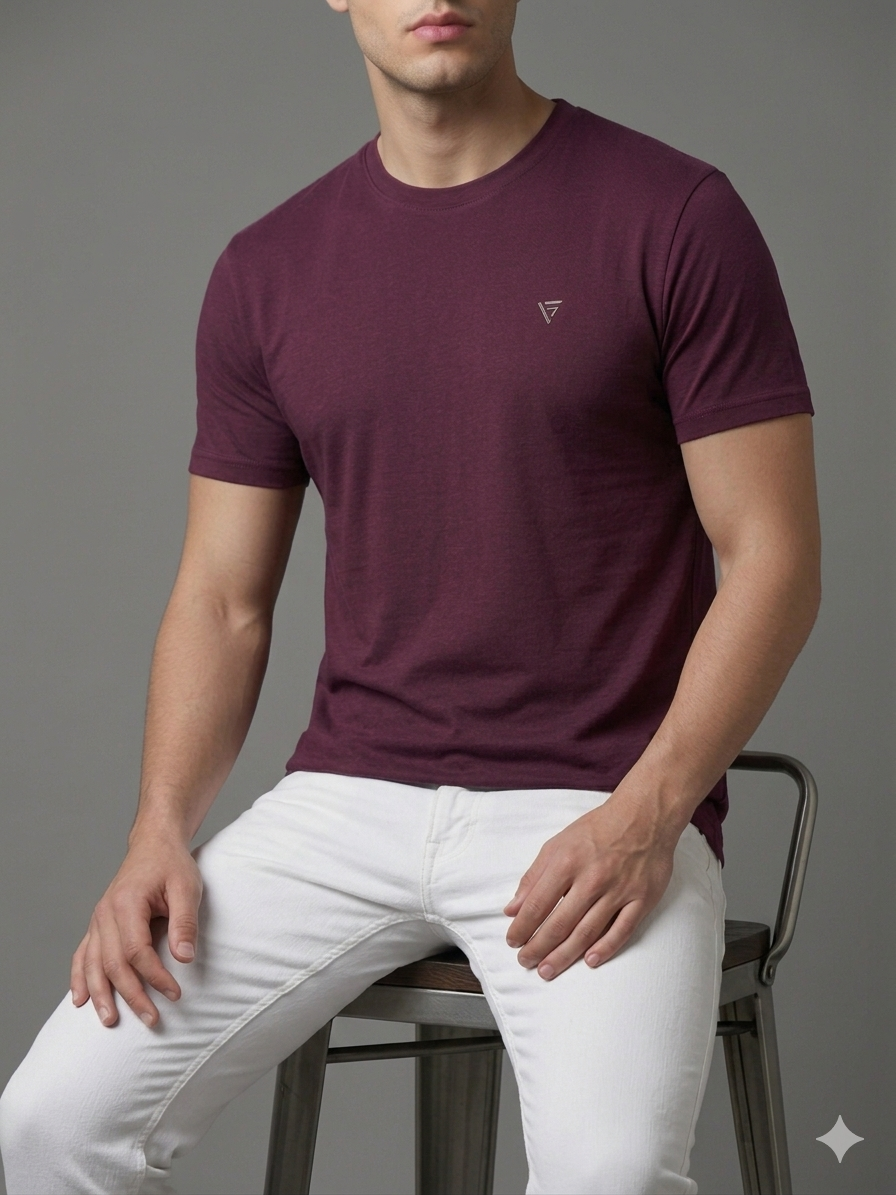 homiro.com.tr'de erkekler için şık ve zarif bir seçenek olan Basic Slim Fit Bisiklet Yaka T-Shirt - Bordo modelini keşfedin. Kaliteli kumaşı ve şık tasarımıyla tarzınıza tarz katın!