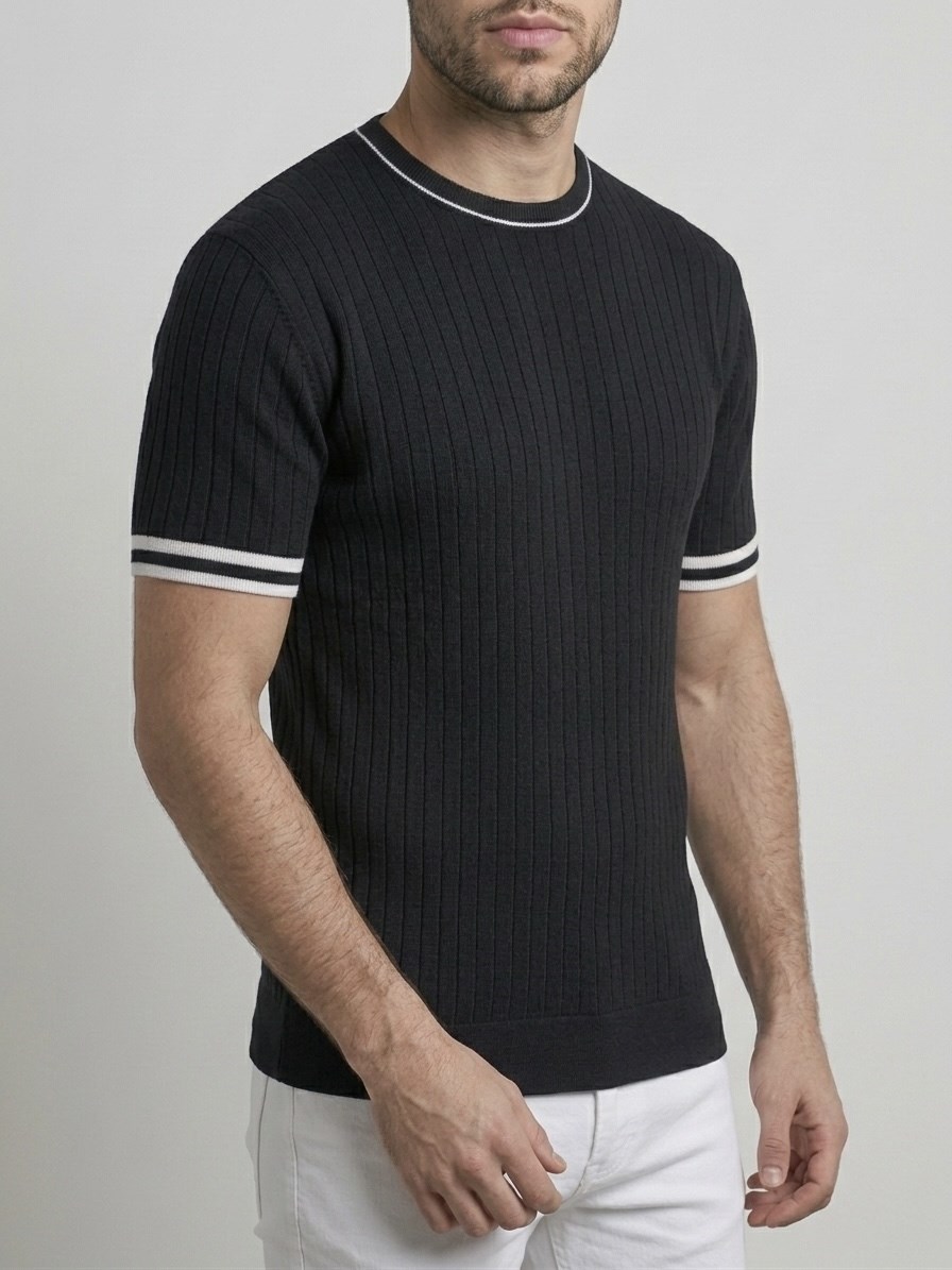 Homiro.com.tr'de erkek ekru fitilli slim fit bisiklet yaka triko t-shirt siyah renk seçeneğiyle! Şıklığı ve rahatlığı bir arada sunan bu ürünü hemen keşfedin.