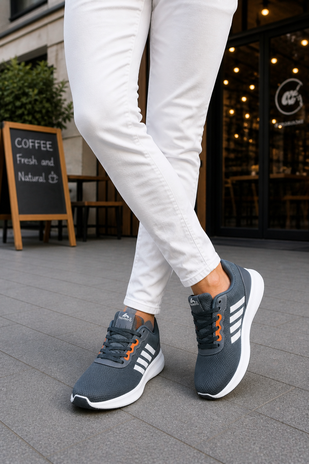 Homiro.com.tr'de Unisex Fuspetli Spor Ayakkabı-Füme Beyaz için en uygun fiyatlar burada! Kaliteli ve şık tasarımıyla herkesin beğenisini kazanan spor ayakkabıları hemen keşfedin. 