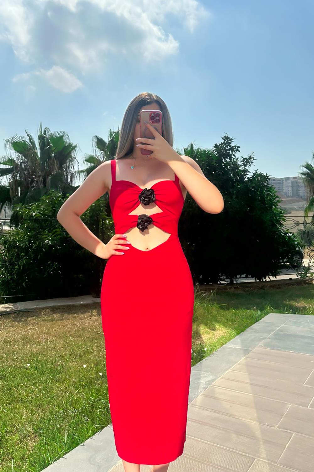 Flame Gül Detaylı Dekolte Elbise