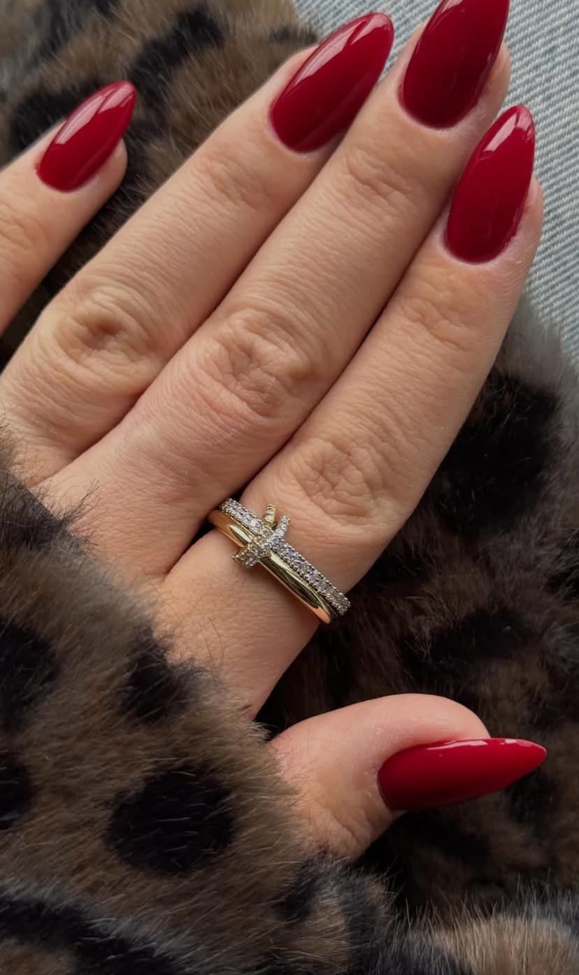 2 Sıra Taşlı Gold Spinelli Yüzük