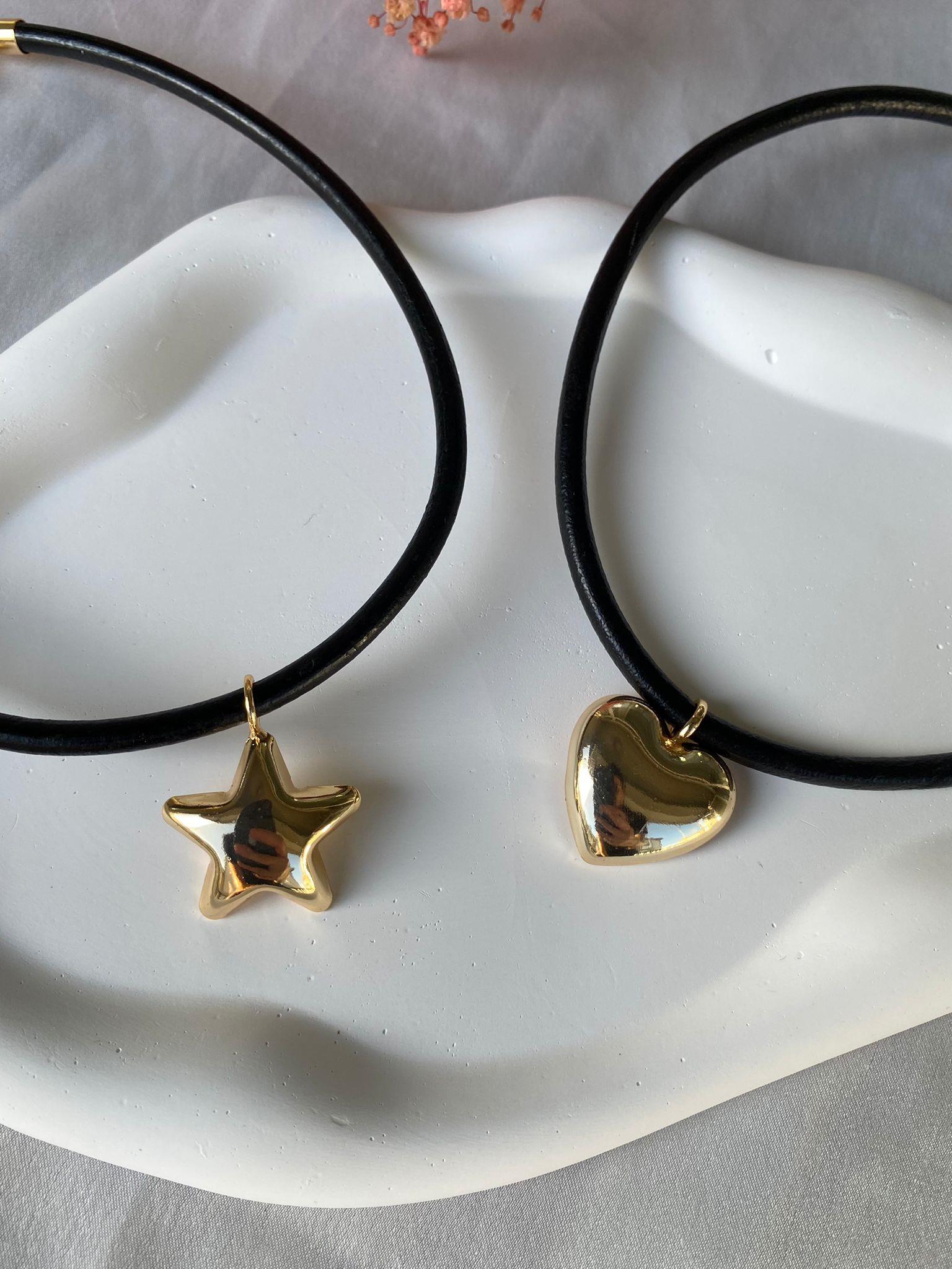 Deri Kayışlı Gold Bombeli Yıldız Kolye