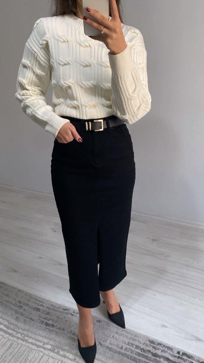 Kemerli Yüksek Bel Ön Yırtmaçlı Denim Etek - Siyah