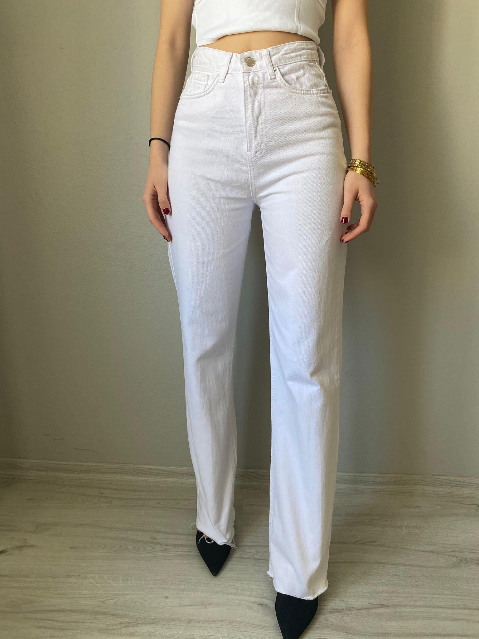 Kesik Paça Straight Jean Beyaz