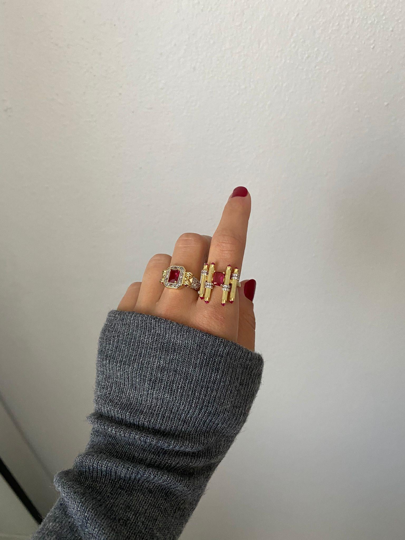 Marka Model Renkli Taşlı Ayarlanabilir Tasarım Yüzük