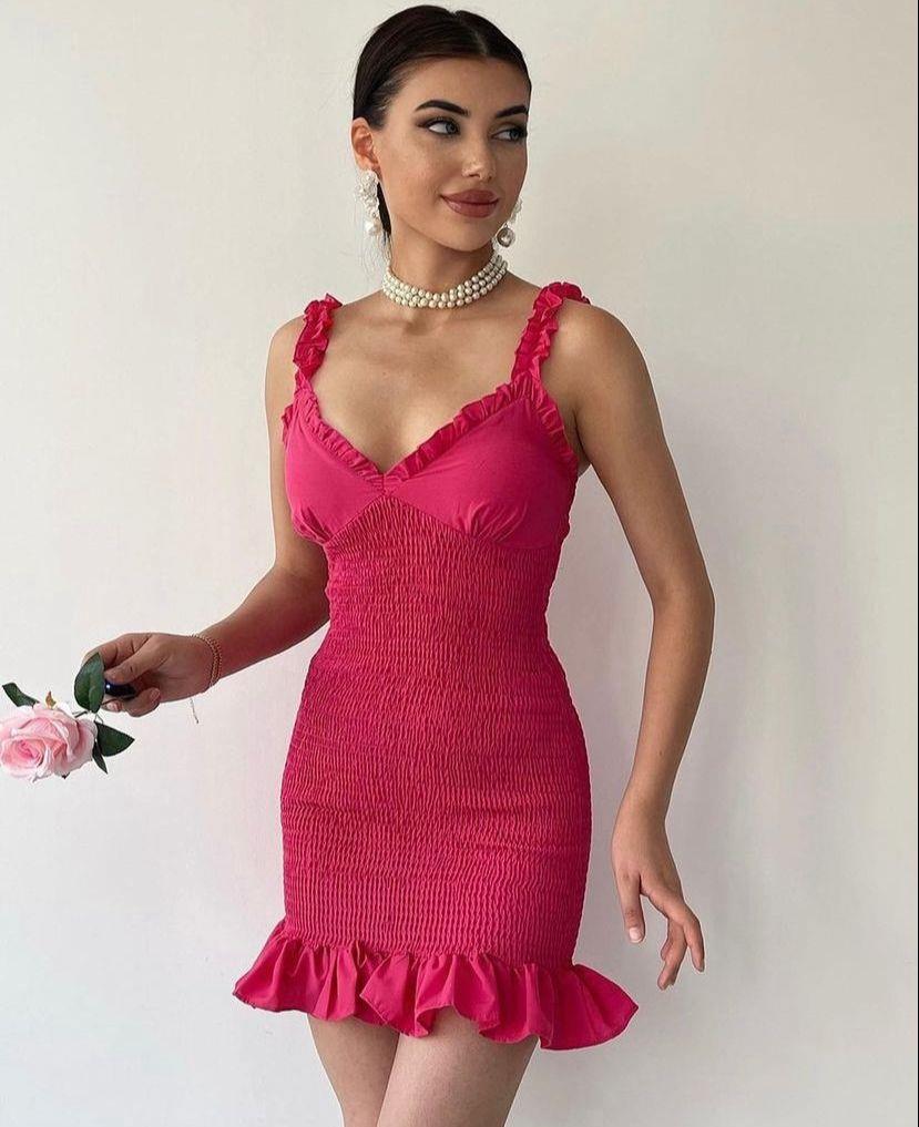Pembe İp Askılı Gipeli Kısa Elbise