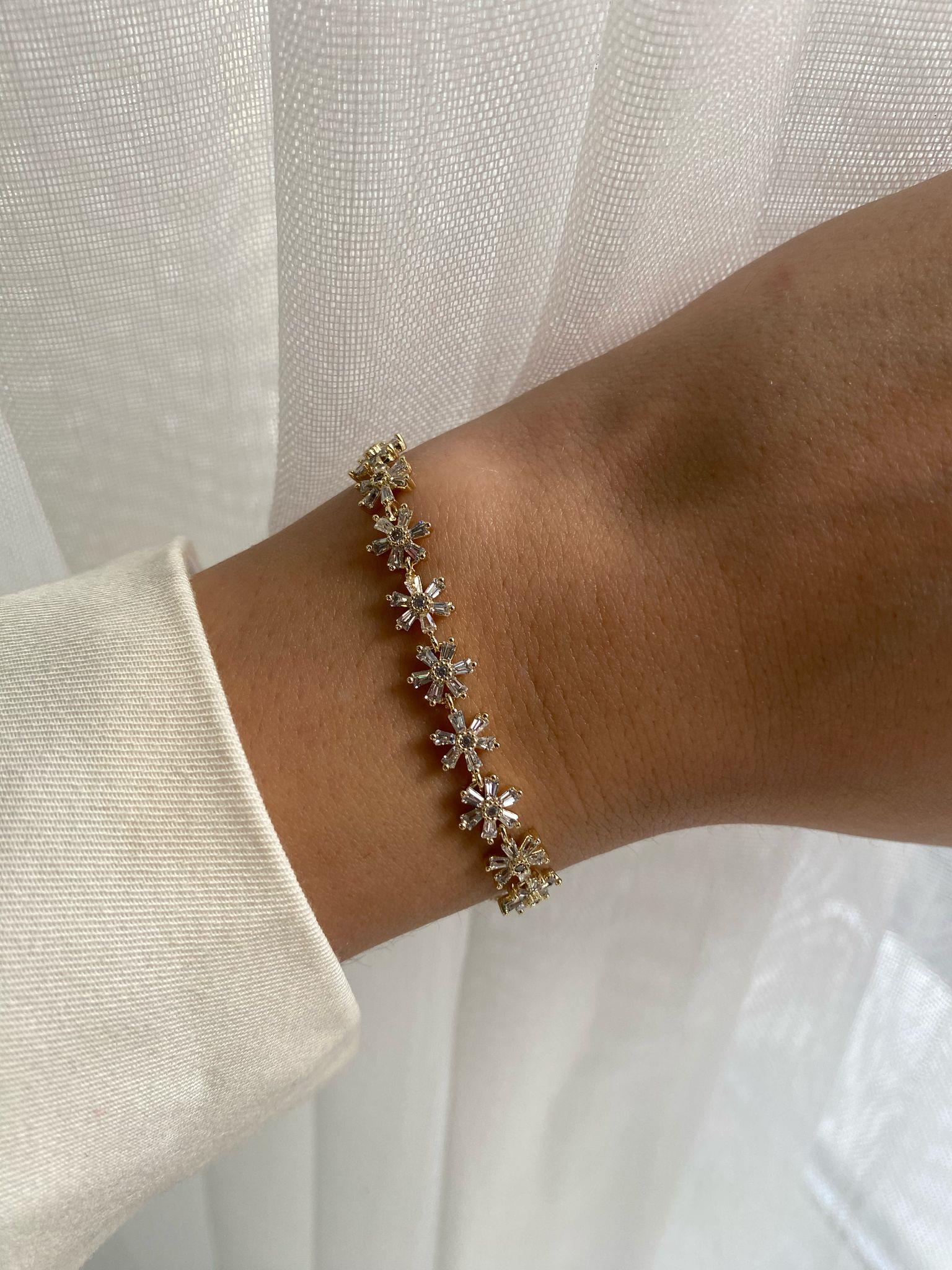 Tasarım Gold Taşlı Çiçek Bileklik