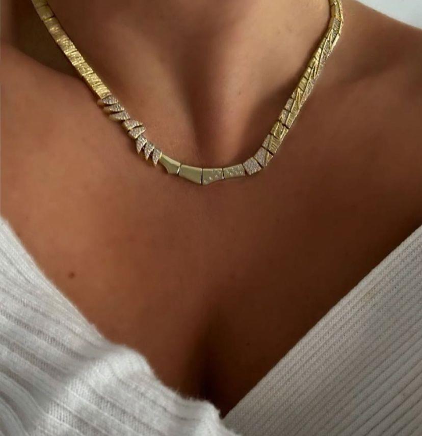 Tasarım Taşlı Milka Özel Seri Gold Kolye