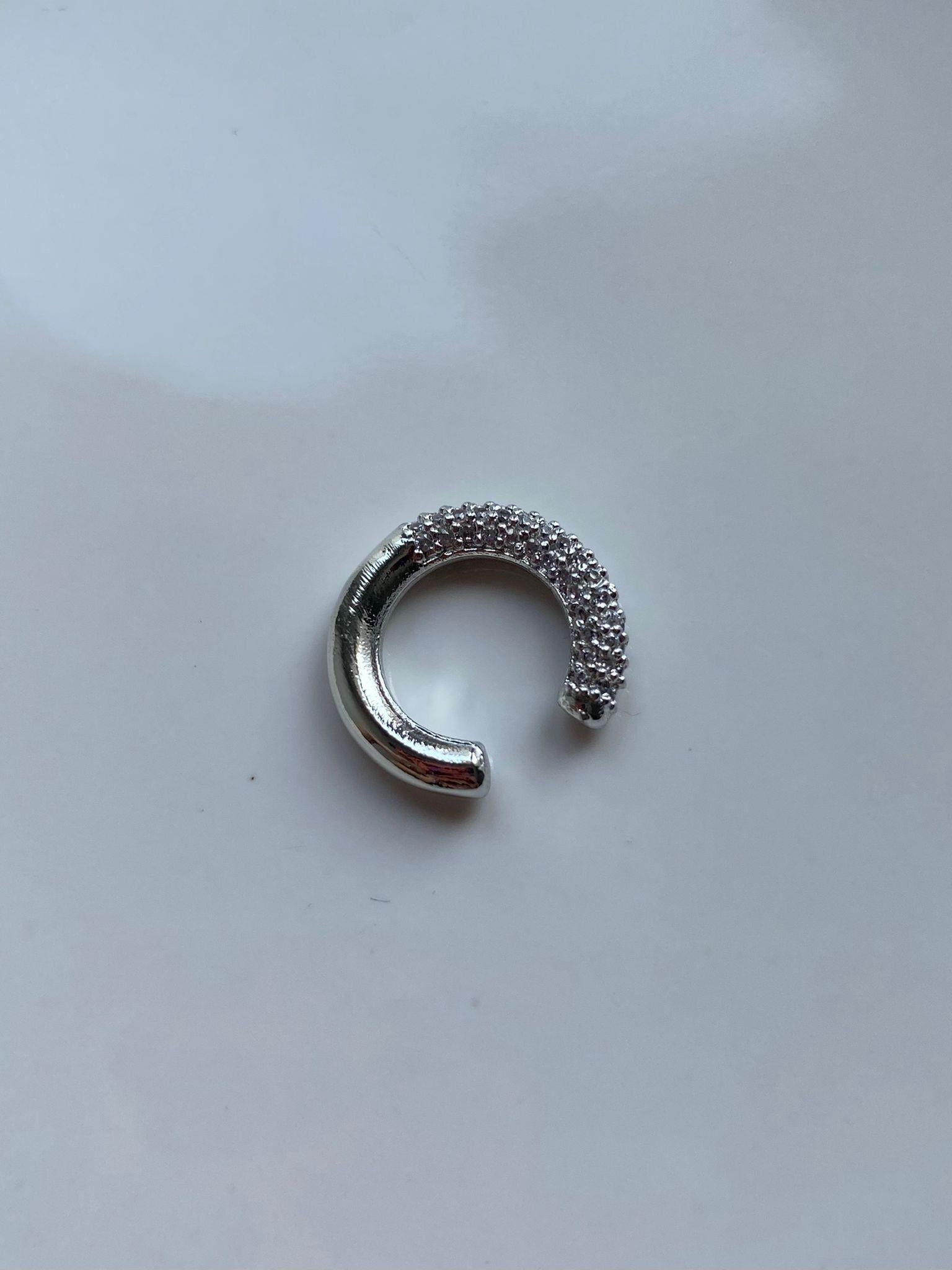Yarı Zirkon Taşlı Silver Kıkırdak Küpe