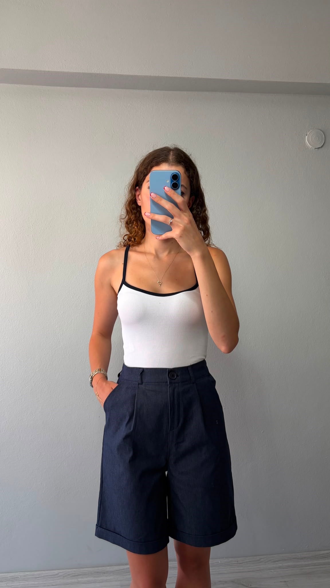 Yüksek Bel Şehir Boy Bermuda Şort -Denim