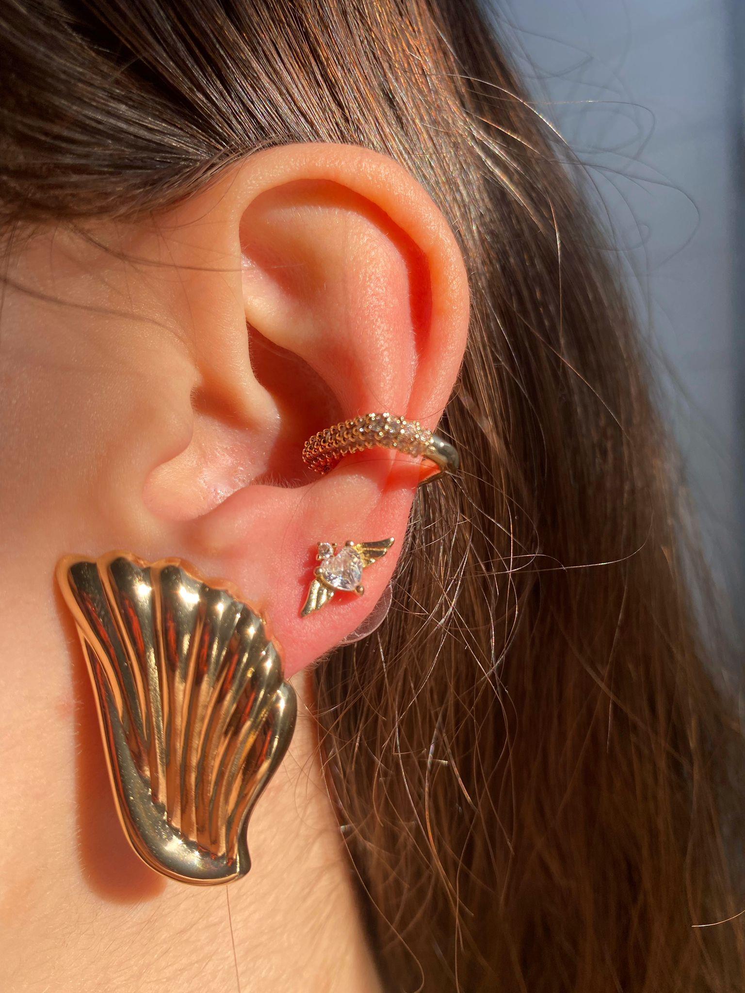 Zirkon Taşlı Vip Dikdörtgen Gold Kıkırdak Küpe