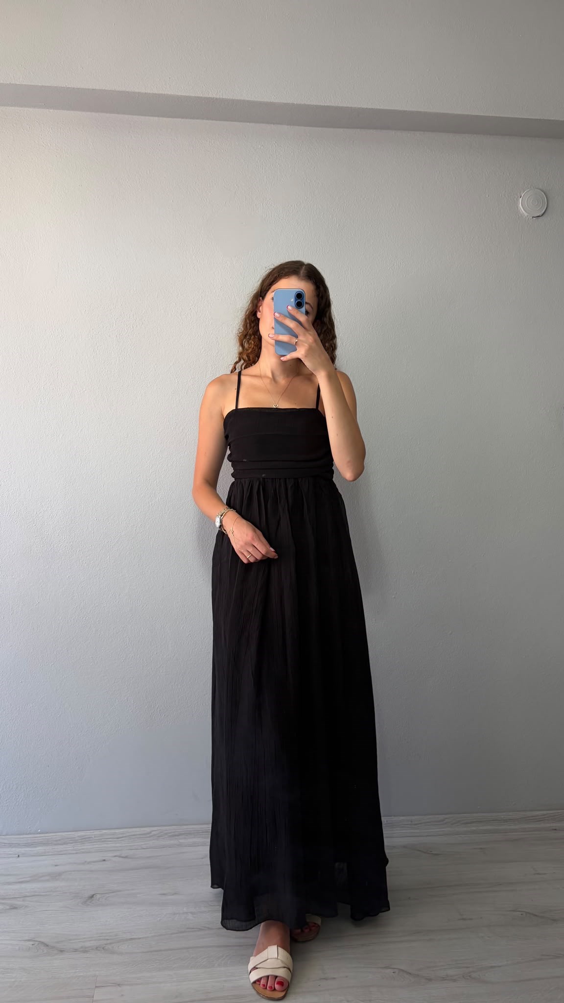 Ayarlanabilir Askı Önü Drape Detaylı Astarlı Maxi Elbise - Siyah