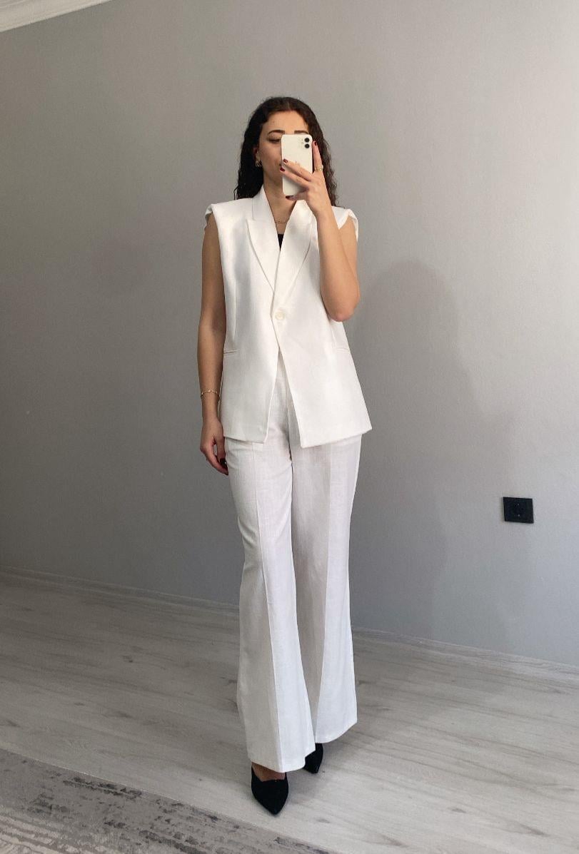 Beyaz Kruvaze Yaka Vatkalı Yelek Arka Bel Lastikli Salaş Pantolon Keten Takım