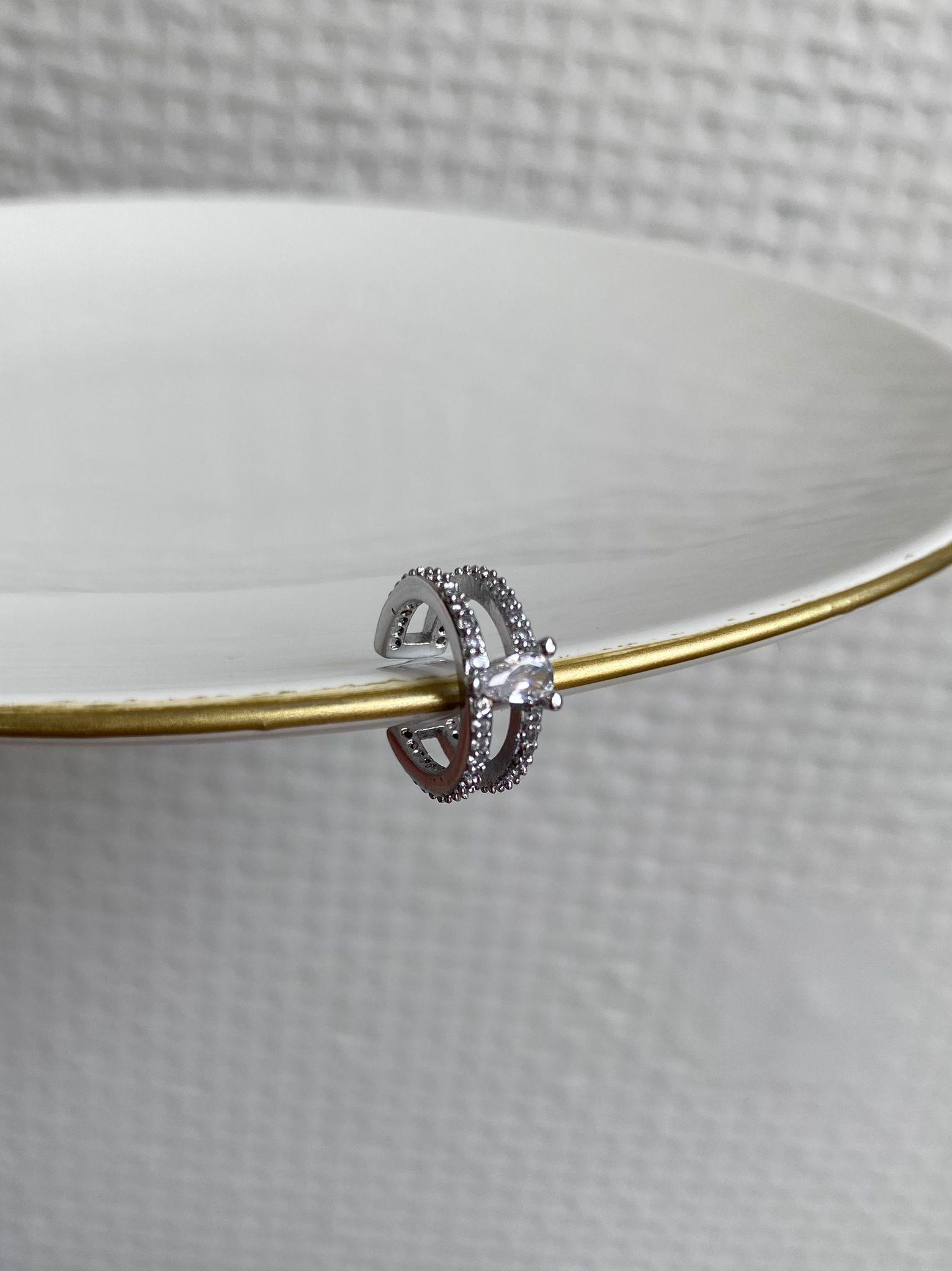 Damla Taşlı Silver Kıkırdak Küpe